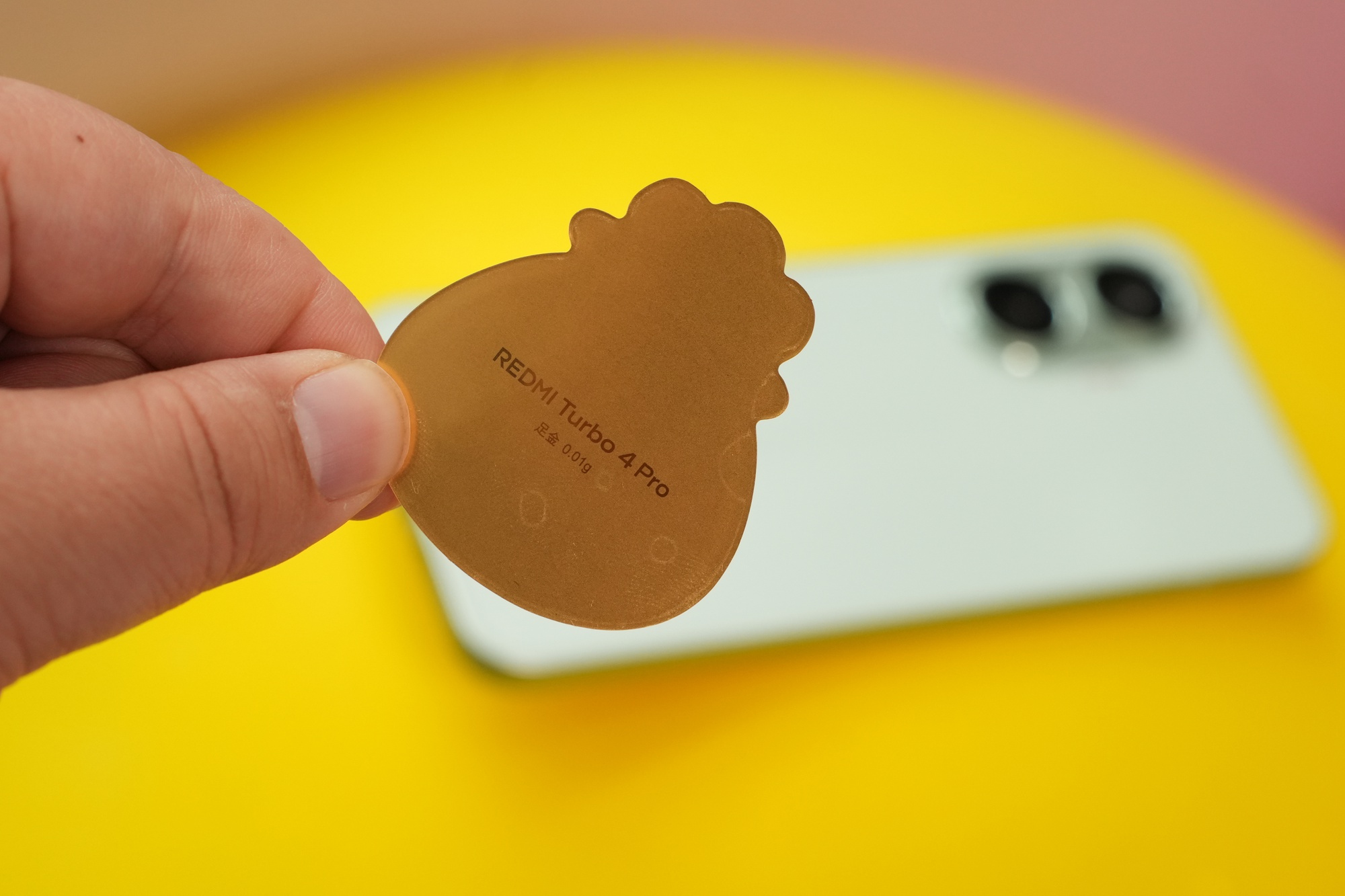 Thư mời sự kiện mà chỉ Xiaomi mới dám nghĩ: Hết Tết rồi nhưng vẫn tặng lì xì đỏ, bên trong là vàng nguyên chất 24K, tiện khoe luôn điện thoại “ngon bổ rẻ” nhất năm!- Ảnh 3. Thư mời sự kiện mà chỉ Xiaomi mới dám nghĩ: Hết Tết rồi nhưng vẫn tặng lì xì đỏ, bên trong là vàng nguyên chất 24K, tiện khoe luôn điện thoại “ngon bổ rẻ” nhất năm!- Ảnh 3.