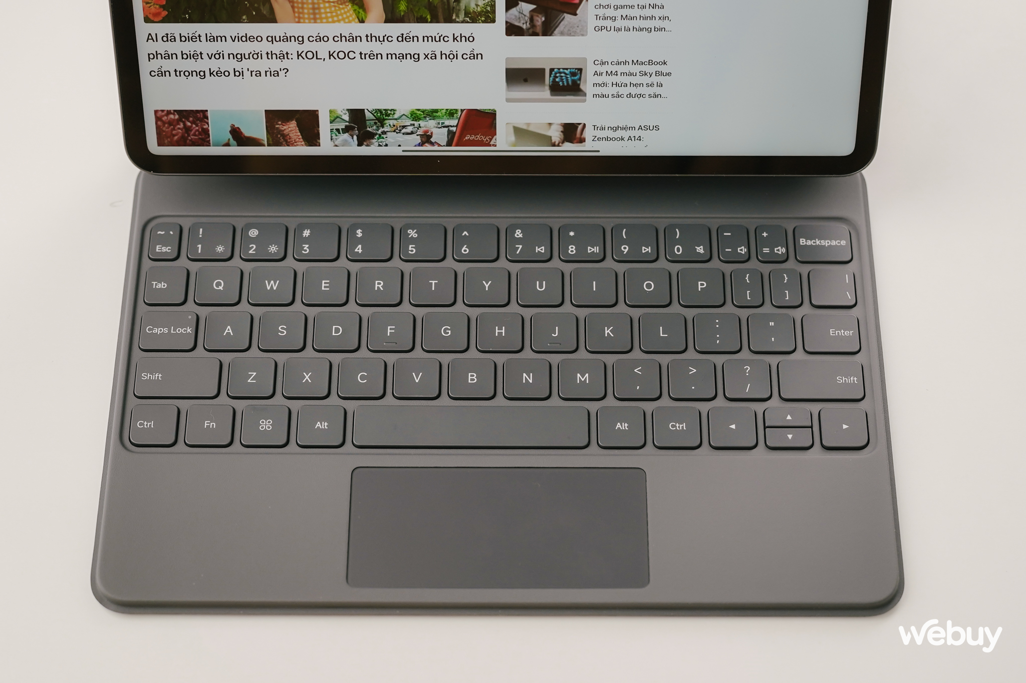 Đây là Xiaomi Pad 7 Pro: Trải nghiệm vừa lạ mà lại vừa quen, có thêm combo bàn phím và bút cảm ứng dùng cực ngon, giá vẫn rẻ hơn iPad- Ảnh 8. Đây là Xiaomi Pad 7 Pro: Trải nghiệm vừa lạ mà lại vừa quen, có thêm combo bàn phím và bút cảm ứng dùng cực ngon, giá vẫn rẻ hơn iPad- Ảnh 8.