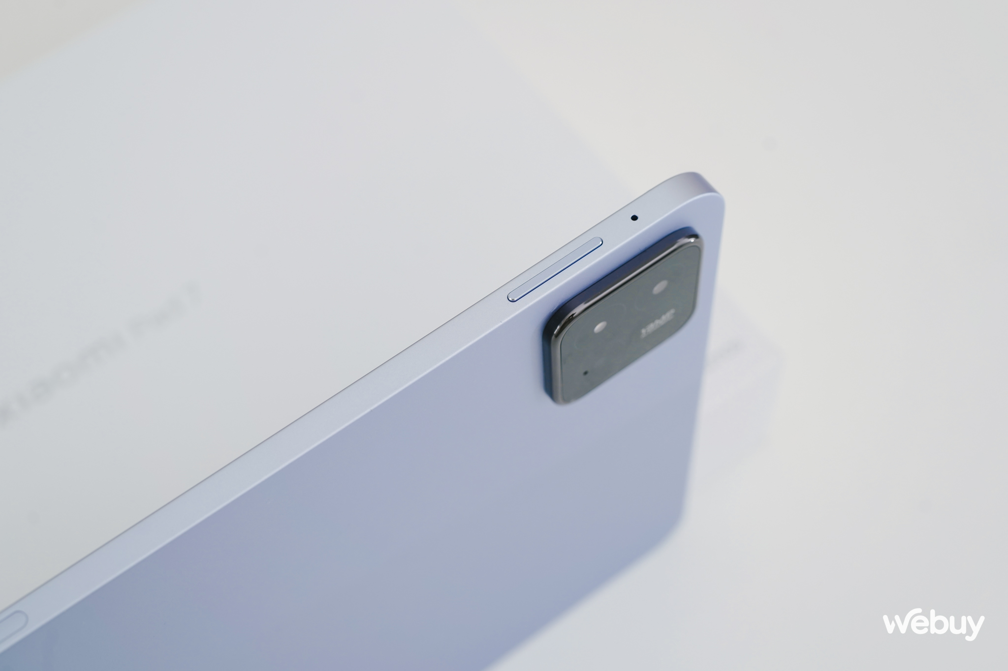 Cận cảnh Xiaomi Pad 7: Thiết kế đẹp như iPad Pro, chip Snapdragon 7+ Gen 3, có cả bàn phím Cận cảnh Xiaomi Pad 7: Thiết kế đẹp như iPad Pro, chip Snapdragon 7+ Gen 3, có cả bàn phím
