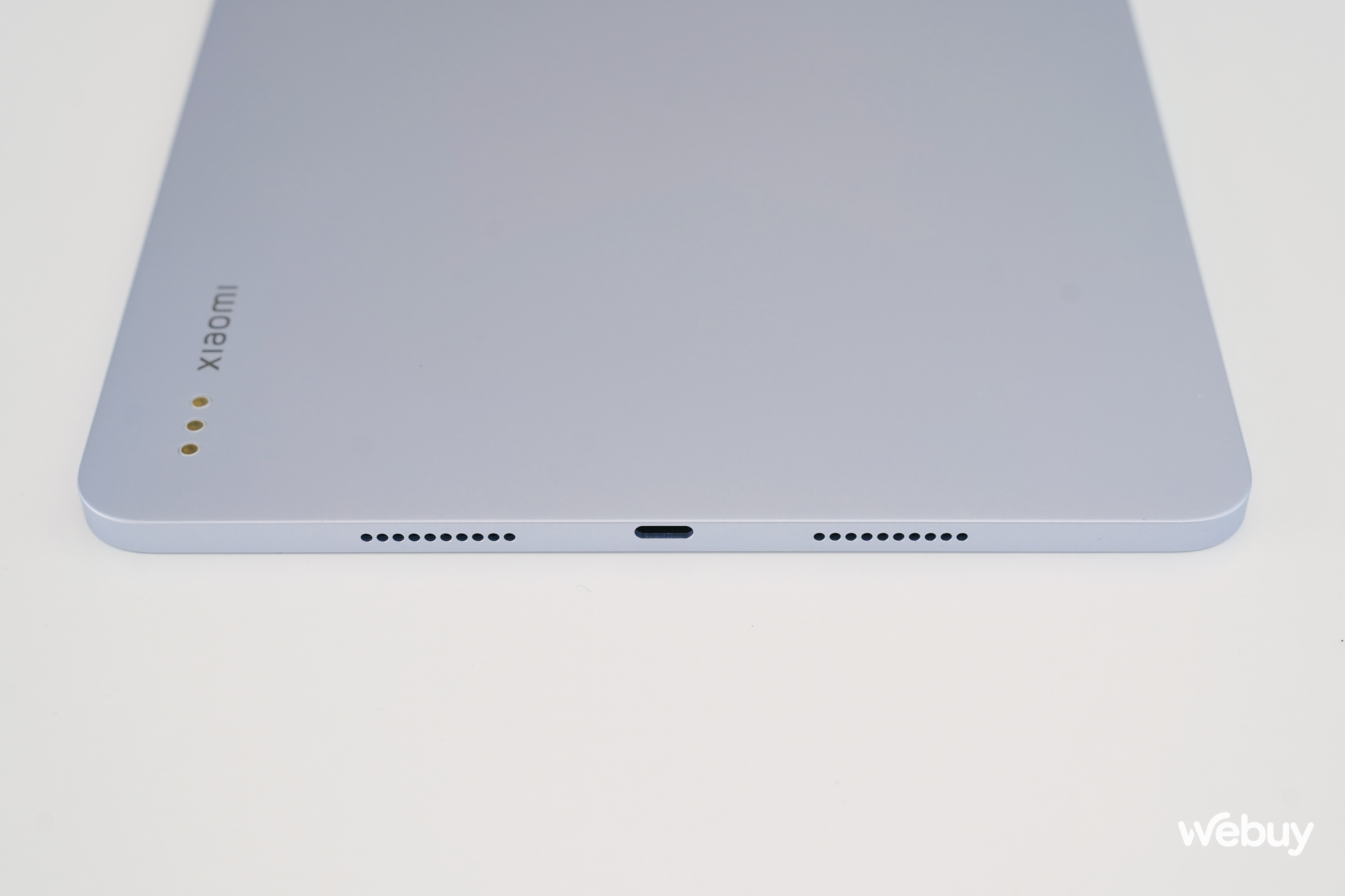 Cận cảnh Xiaomi Pad 7: Thiết kế đẹp như iPad Pro, chip Snapdragon 7+ Gen 3, có cả bàn phím Cận cảnh Xiaomi Pad 7: Thiết kế đẹp như iPad Pro, chip Snapdragon 7+ Gen 3, có cả bàn phím