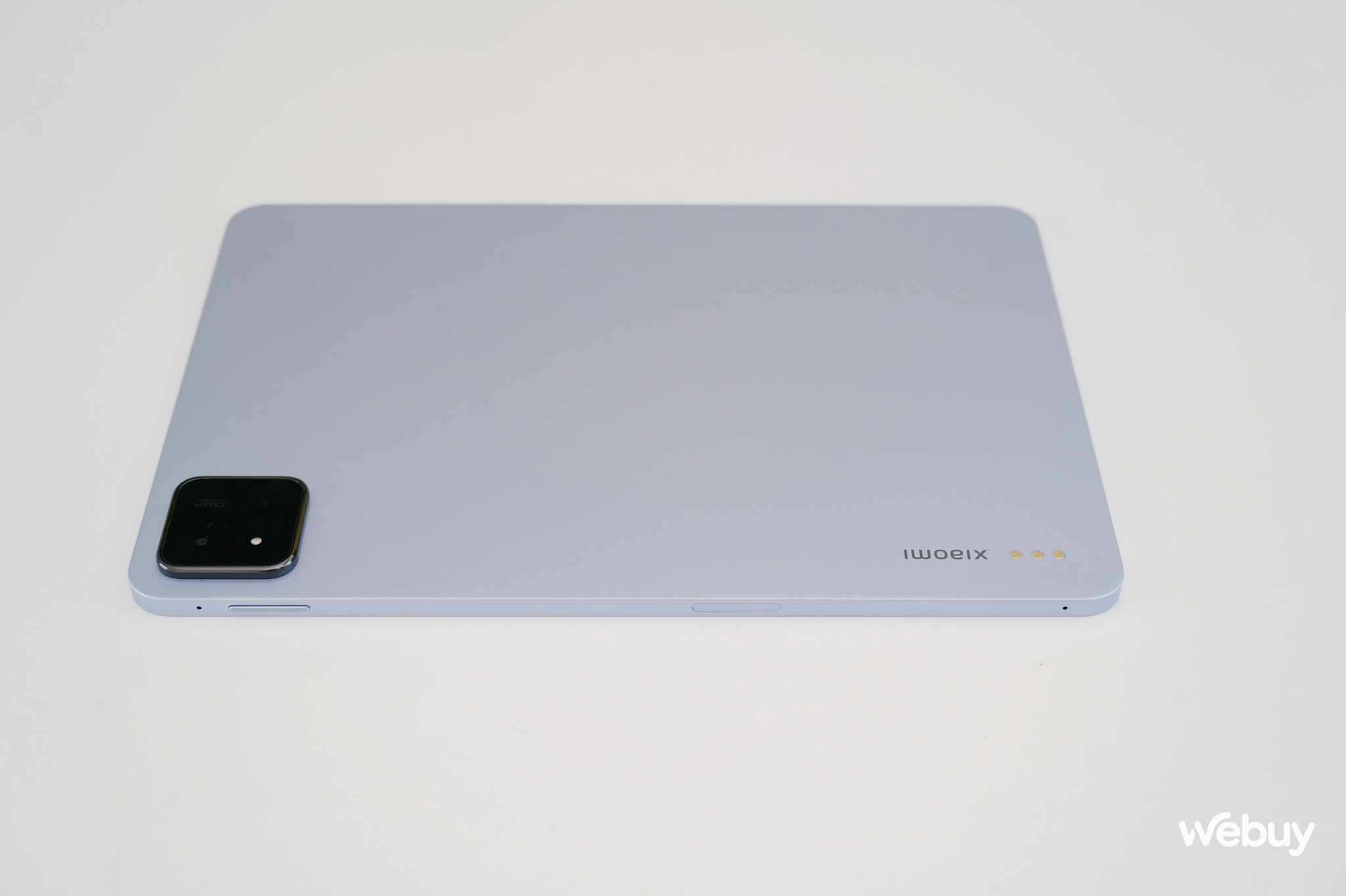 Cận cảnh Xiaomi Pad 7: Thiết kế đẹp như iPad Pro, chip Snapdragon 7+ Gen 3, có cả bàn phím Cận cảnh Xiaomi Pad 7: Thiết kế đẹp như iPad Pro, chip Snapdragon 7+ Gen 3, có cả bàn phím