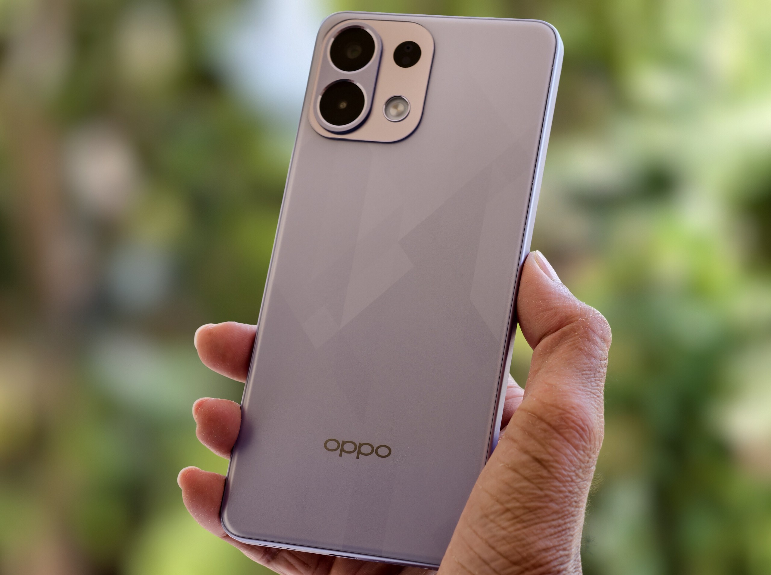 OPPO ra mắt điện thoại pin 7.000mAh giá rẻ- Ảnh 1. OPPO ra mắt điện thoại pin 7.000mAh giá rẻ- Ảnh 1.