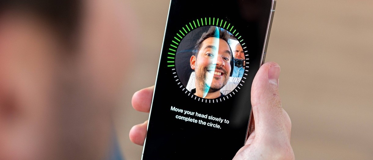 iPad gập sẽ có Face ID dưới màn hình?- Ảnh 1. iPad gập sẽ có Face ID dưới màn hình?- Ảnh 1.