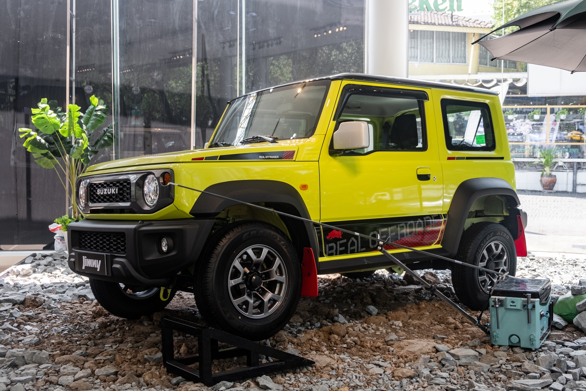 Bóc 4 xe Lada của Nga sắp vào Việt Nam: Granta đấu Attrage, Vesta cạnh tranh Vios, Niva và Niva Travel đối đầu Jimny bằng giá 'sốc', nhưng thiết kế, trang bị thì như đồ cổ- Ảnh 7. Bóc 4 xe Lada của Nga sắp vào Việt Nam: Granta đấu Attrage, Vesta cạnh tranh Vios, Niva và Niva Travel đối đầu Jimny bằng giá 'sốc', nhưng thiết kế, trang bị thì như đồ cổ- Ảnh 7.