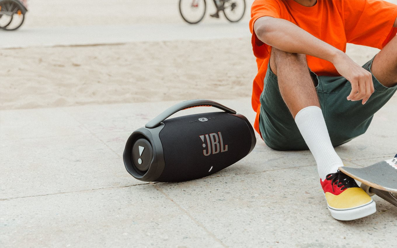 JBL tung mẫu loa độc lạ tích hợp cả Wi-Fi, giá 14,9 triệu đồng- Ảnh 2. JBL tung mẫu loa độc lạ tích hợp cả Wi-Fi, giá 14,9 triệu đồng- Ảnh 2.