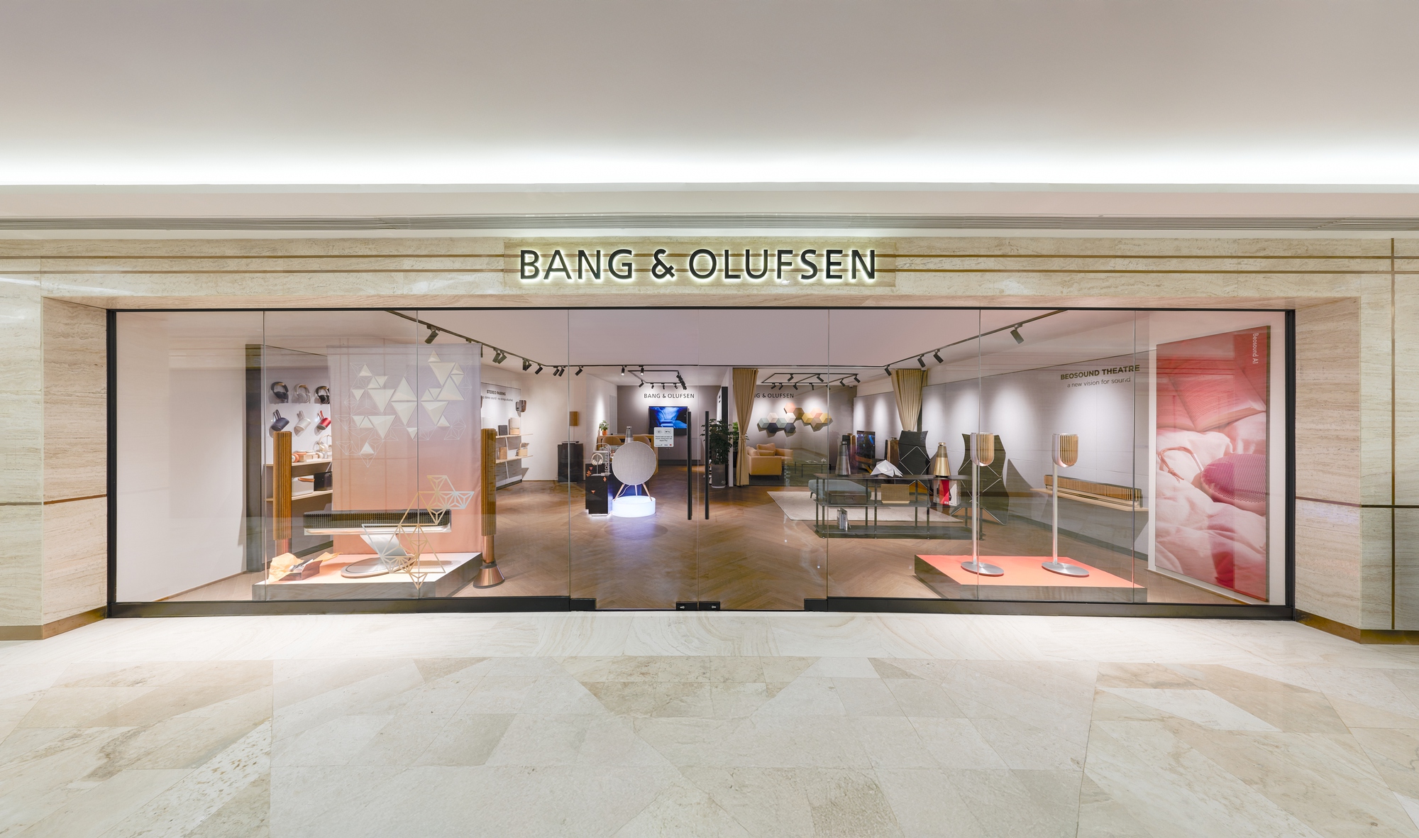 Mục sở thị dàn loa và tai nghe trăm triệu của Bang & Olufsen- Ảnh 1. Mục sở thị dàn loa và tai nghe trăm triệu của Bang & Olufsen- Ảnh 1.